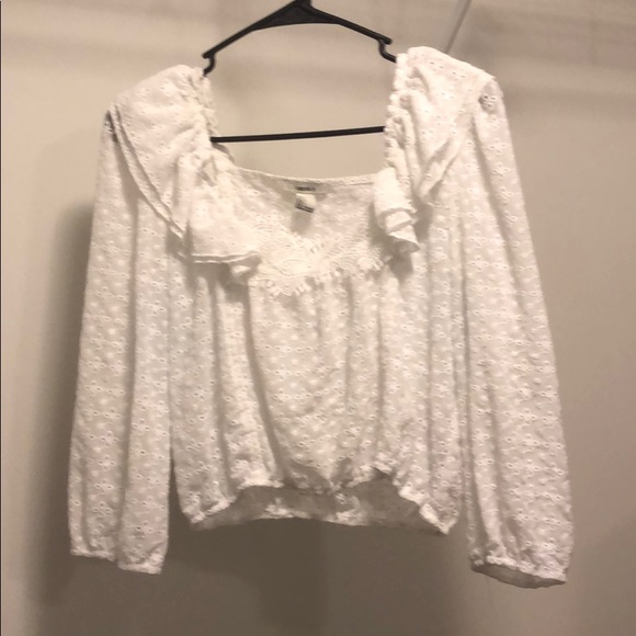 Selling in bundles or each for $3.00 - Picture 3 of 8